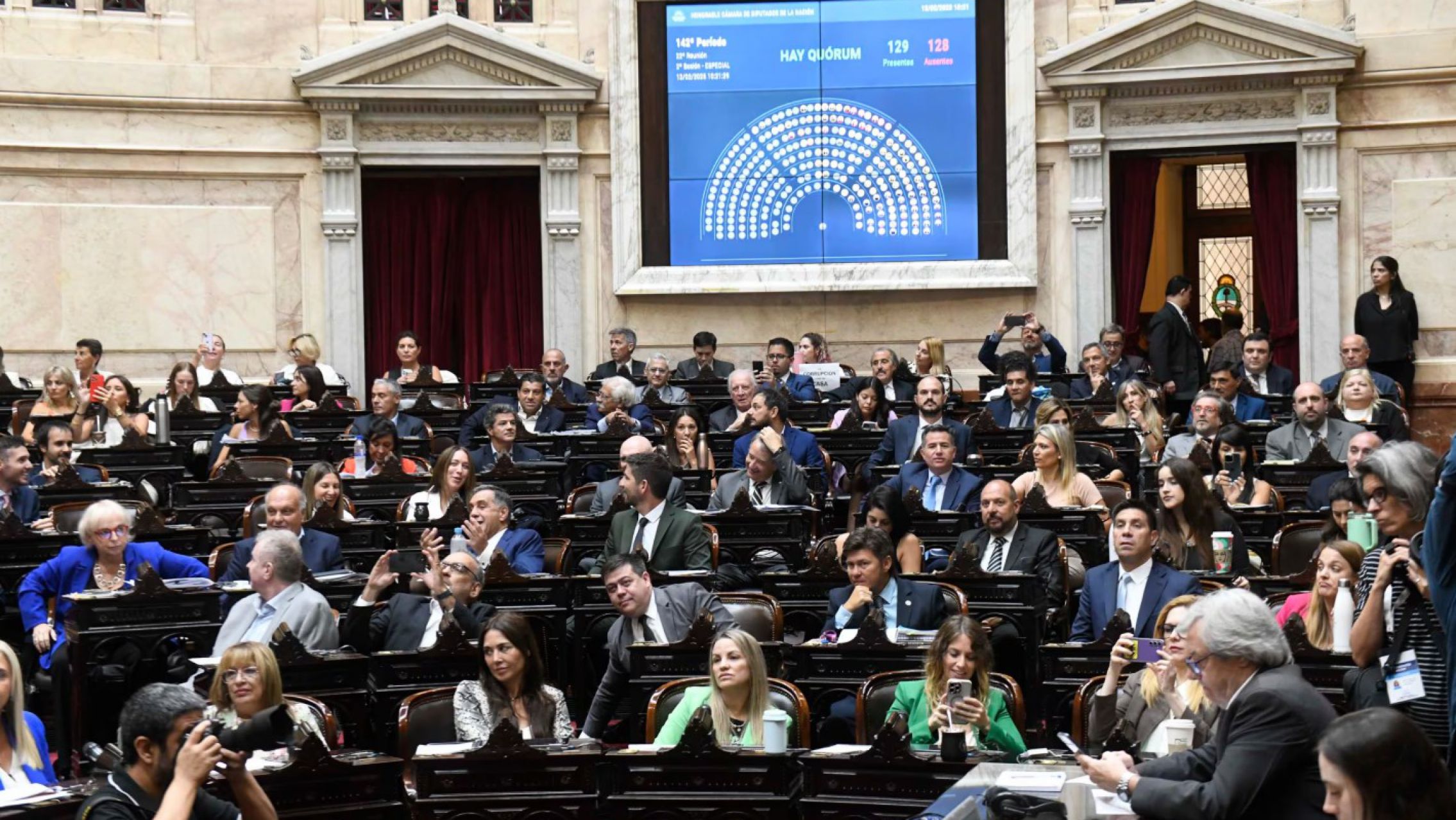 Tras un tenso debate por la candidatura de CFK, Ficha Limpia se encamina a aprobarse en Diputados